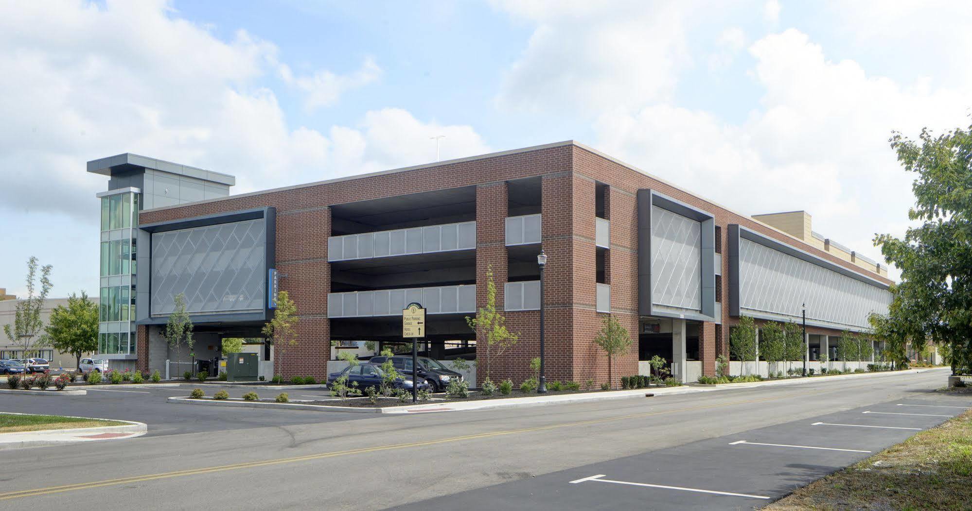 Courtyard By Marriott Muncie At Horizon Convention Center Hotel Exterior photo